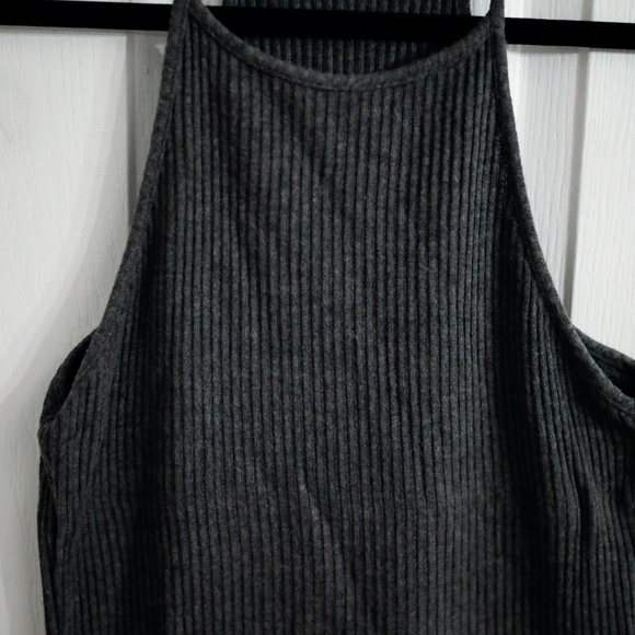 BRANDY MELVILLE - Ribbed High-Neck Tank - OS - Picture 2 of 3